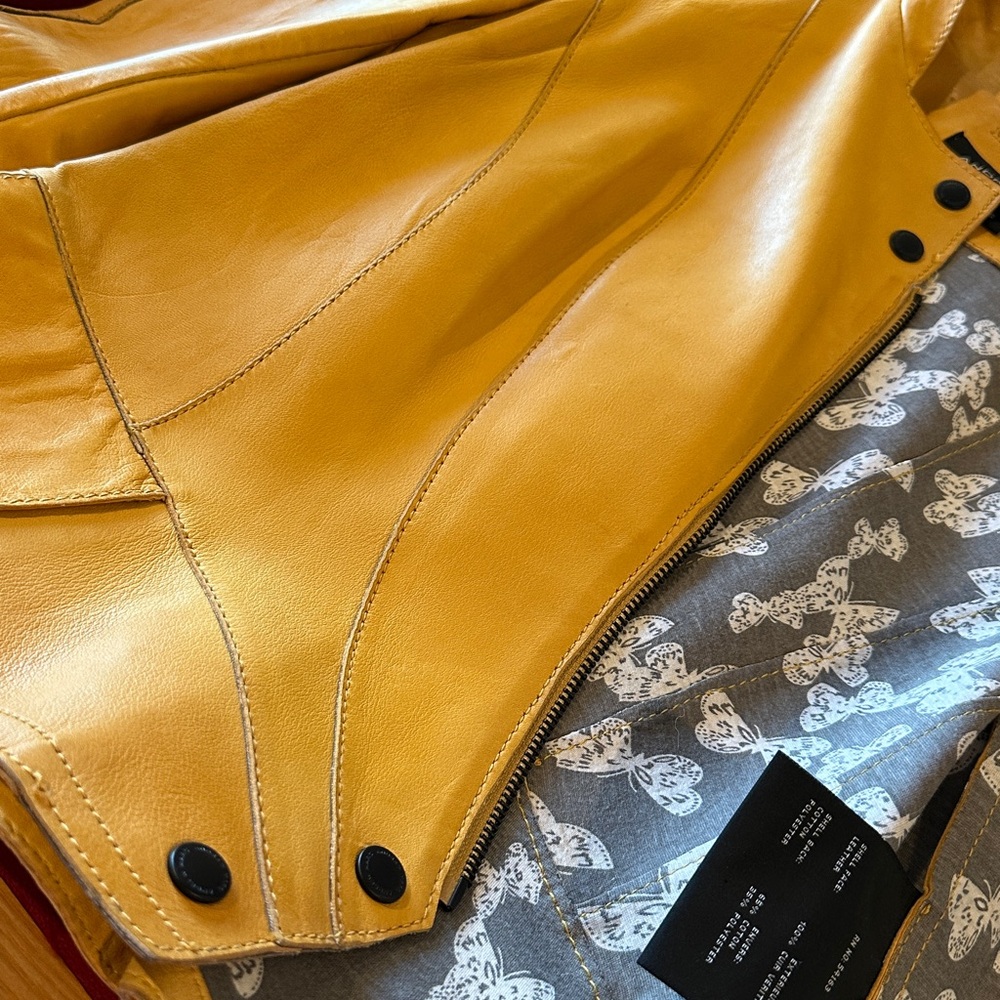 Andrew Marc Women's Mustard Leather Jacket - Picture 4 of 8